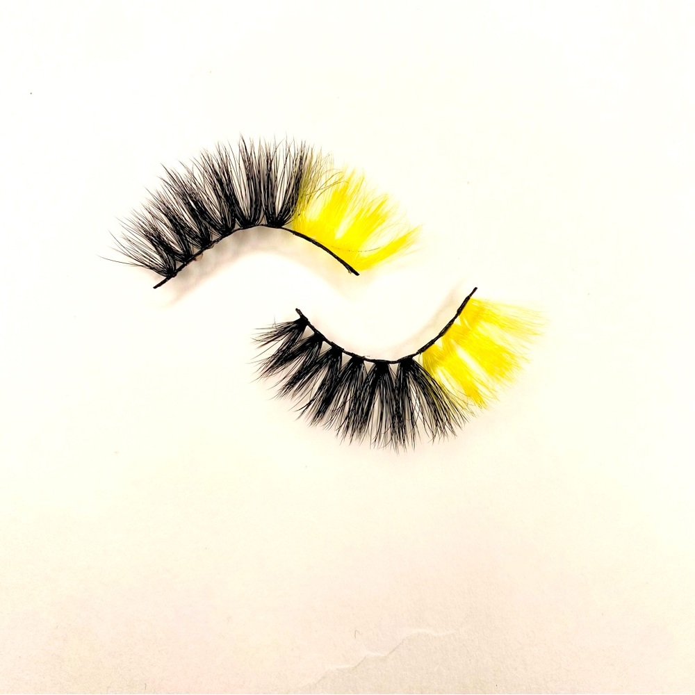 Yellow lashes